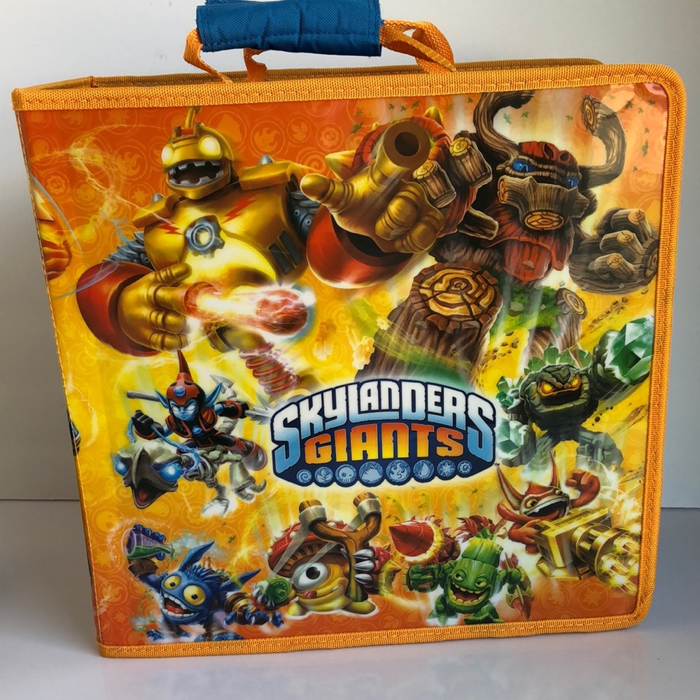 Skylanders Giants Display & Carry Case